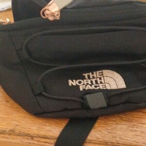 The North Face Black Waist Bag with Bungee Detail Fanny Pack Lota Of Room